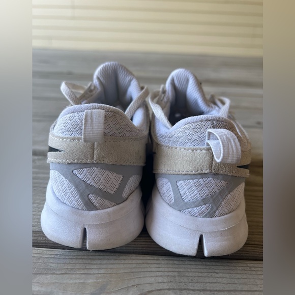 Adidas Free Run 2.0, Youth 4.5 - Picture 6 of 6